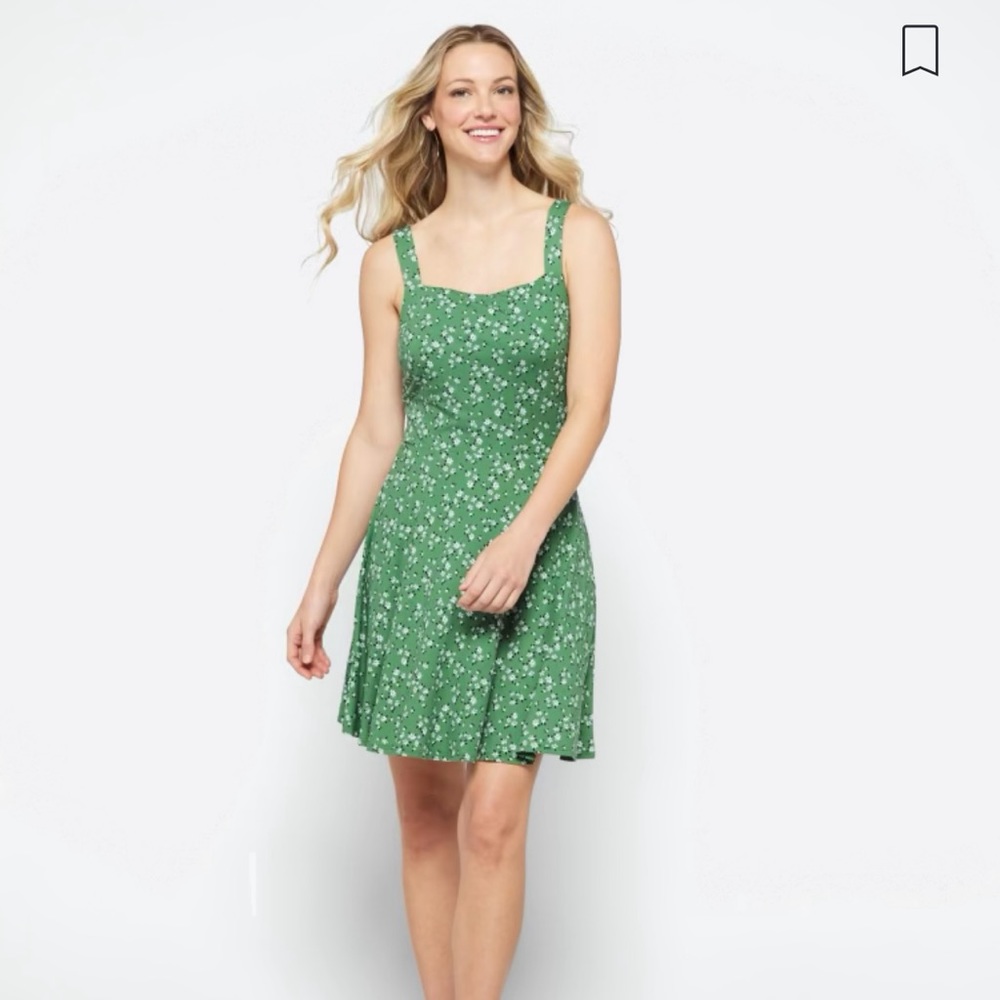 Nine Britton Desiree Back Detail Knit Dress in Green